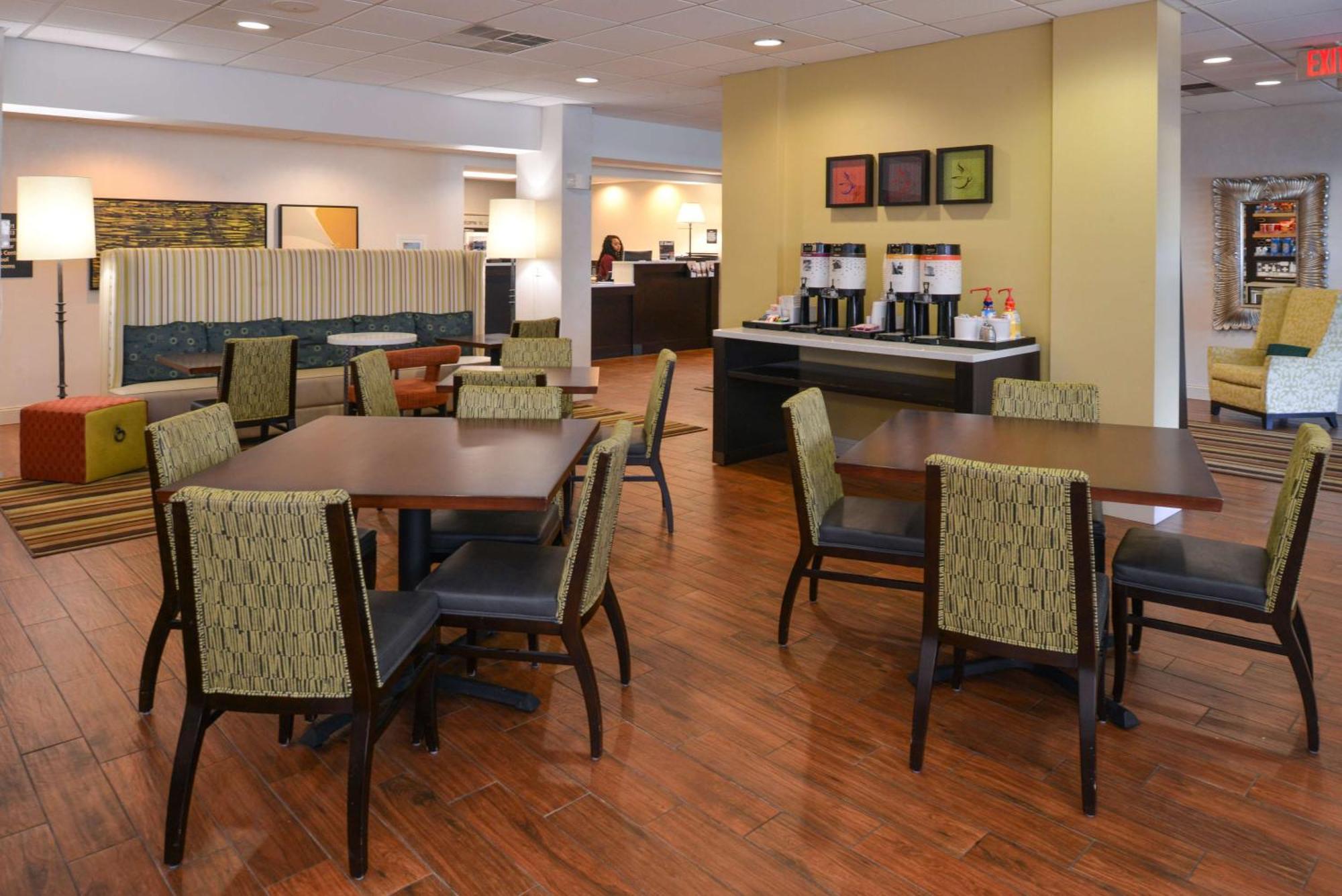 Hampton Inn Карбондейл Екстериор снимка