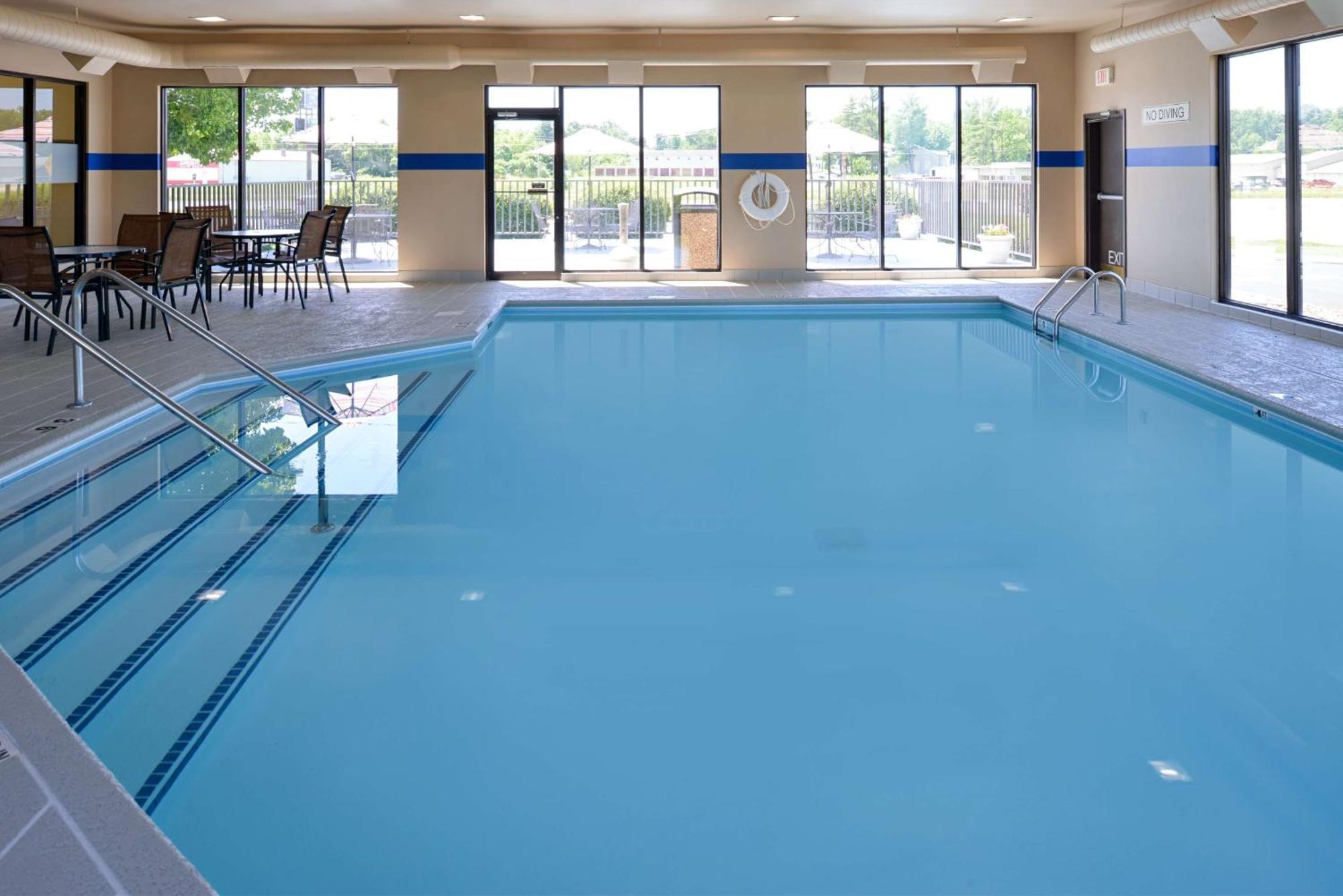 Hampton Inn Карбондейл Екстериор снимка