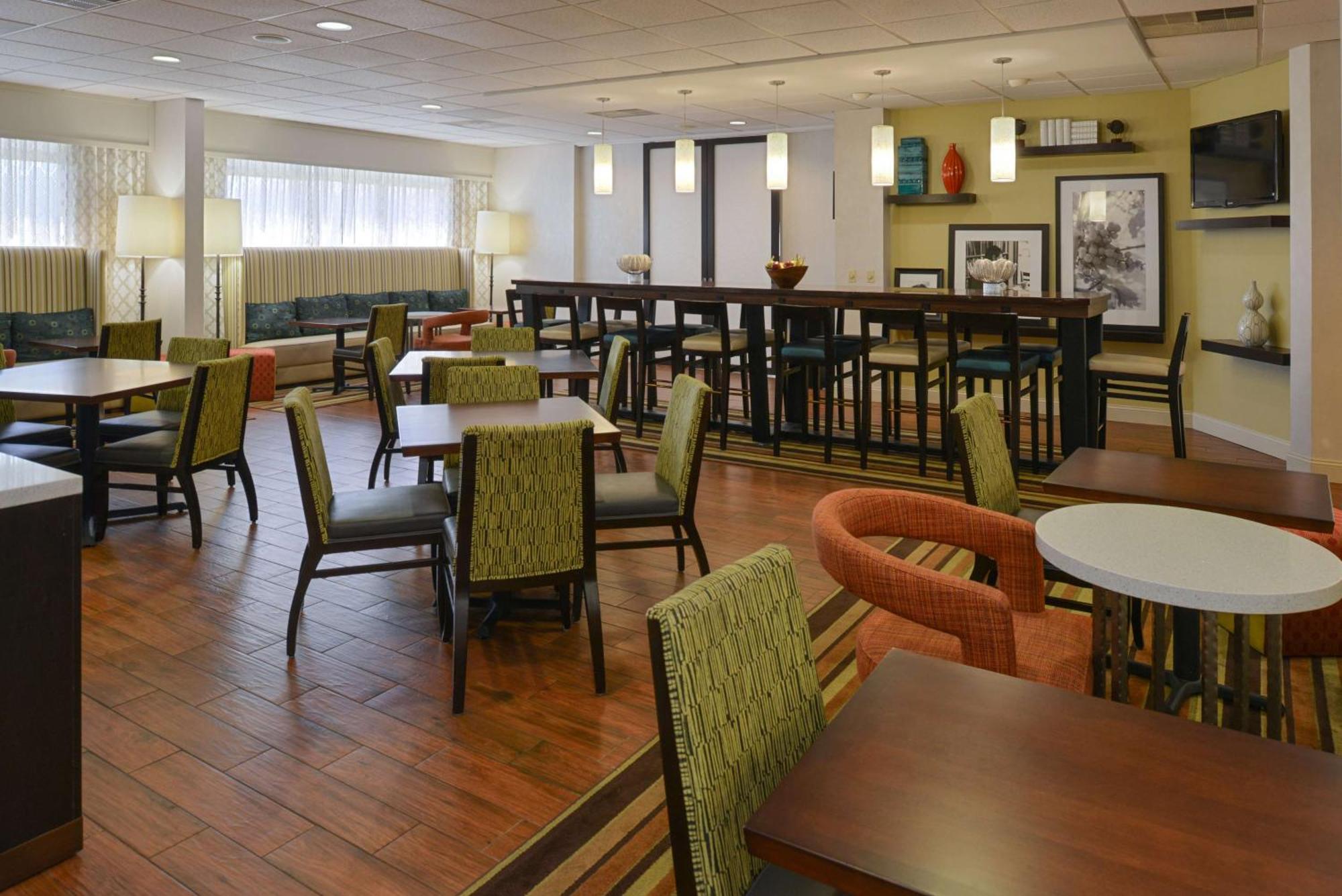 Hampton Inn Карбондейл Екстериор снимка