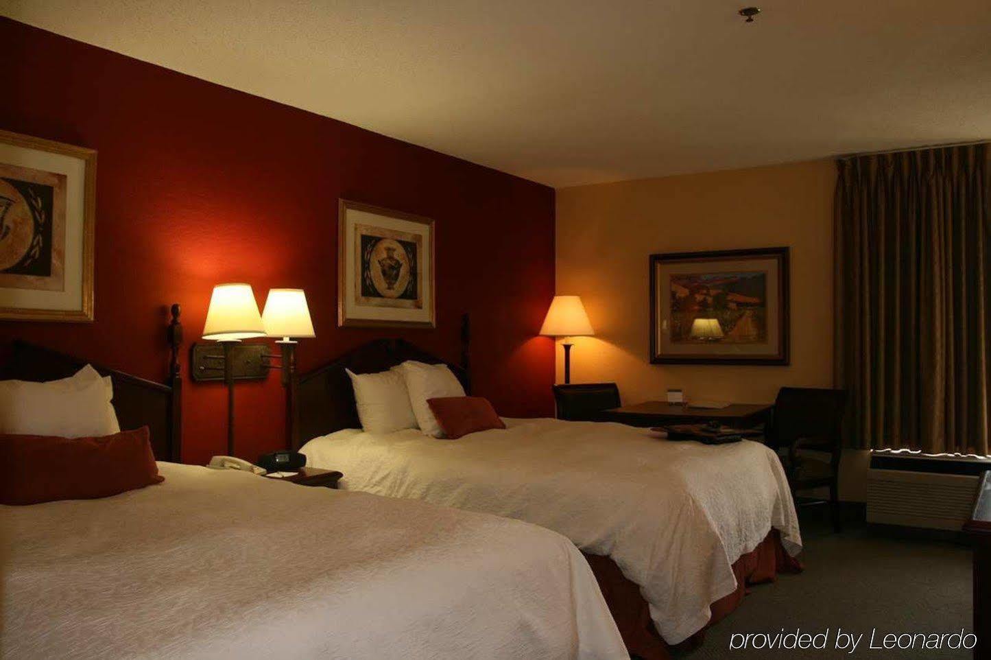 Hampton Inn Карбондейл Екстериор снимка